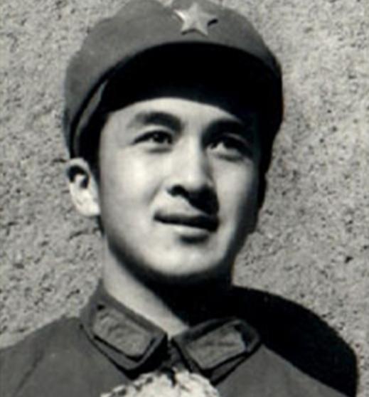 韩红李幼斌陈红军衔谁高,韩红几几年当军人