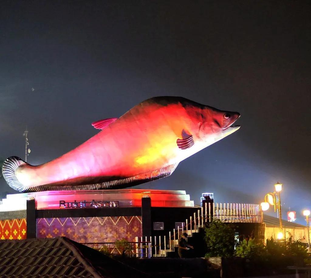 印尼最值得去的岛屿,印尼有个岛泰国有座山