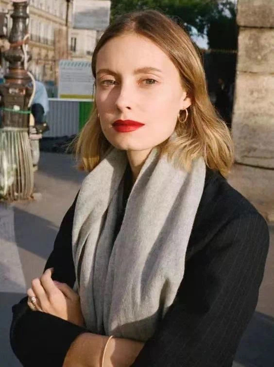 冬天的围巾选这几条时髦又保暖,今年冬天最流行的十种围巾