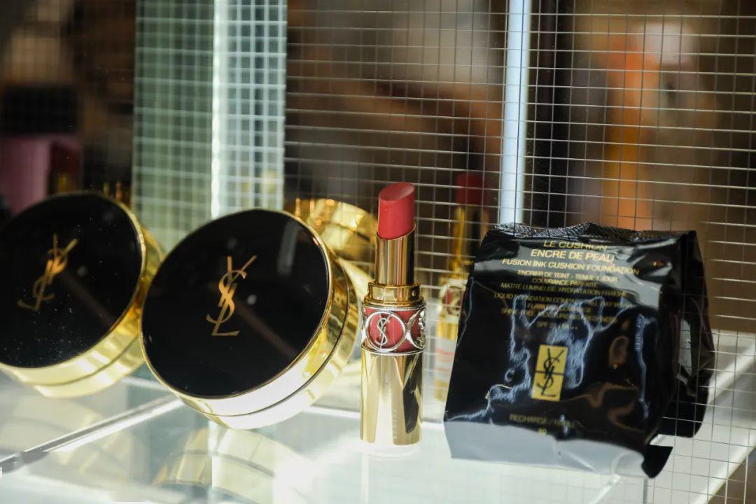 不看血亏！5.9折的克拉钻、买正装送正装的YSL，成都就这儿有