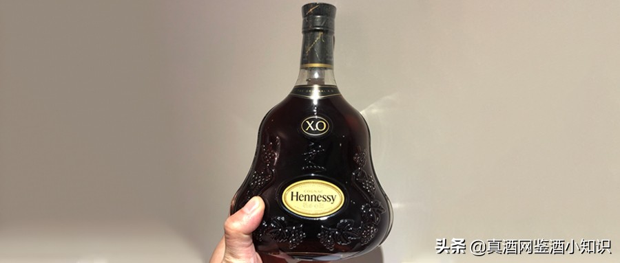 2011年左右轩尼诗xo酒真假鉴别,轩尼诗xo怎么辨别真假圆瓶