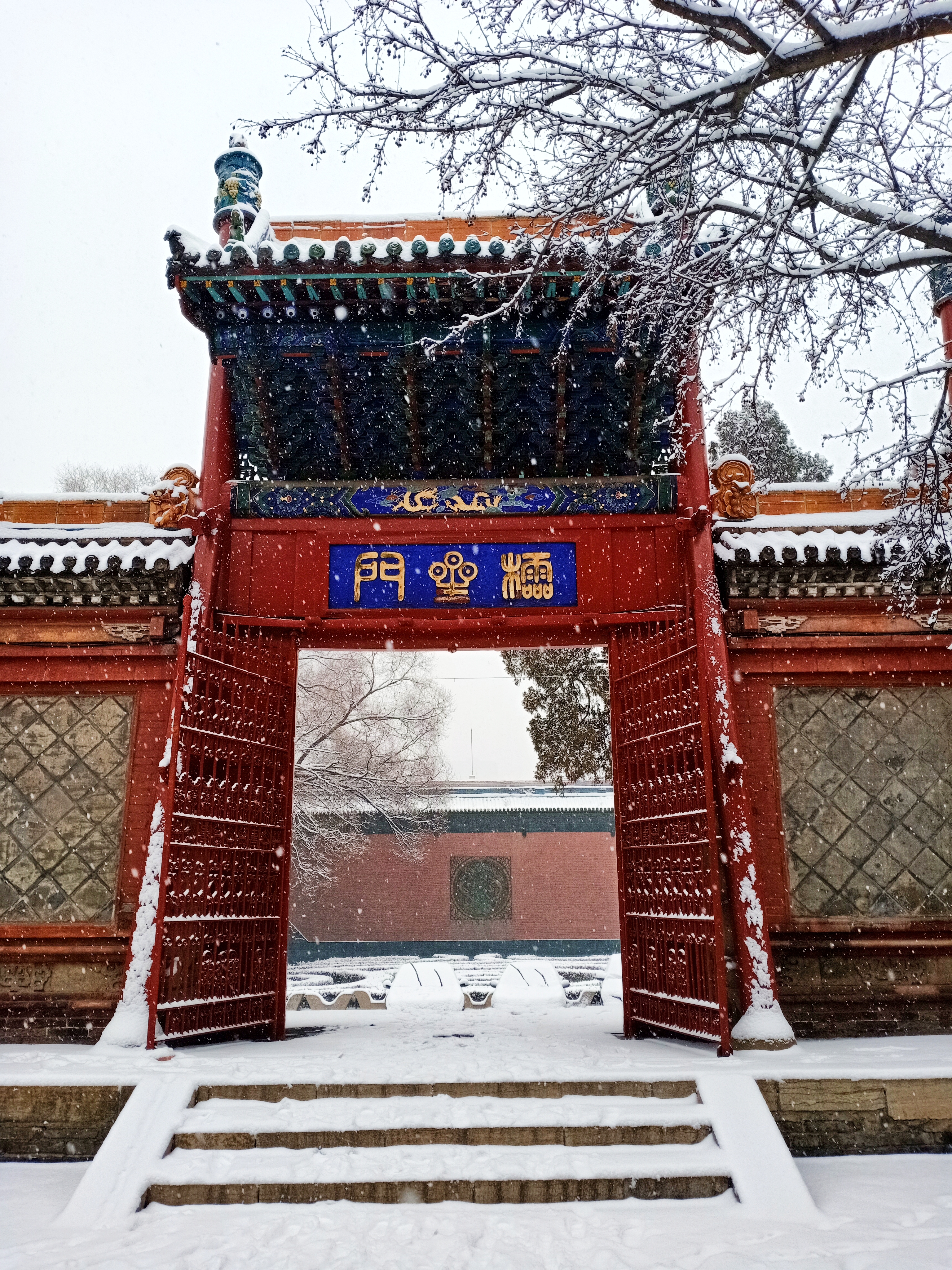 晚清中兴名臣张之洞,中兴名臣曾国藩和晚清权臣李鸿章