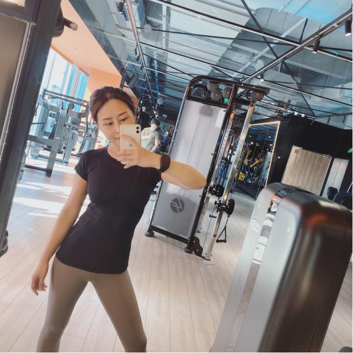 深圳运动达人美澄,连续瑜伽打卡100天,从未有理由使她间断