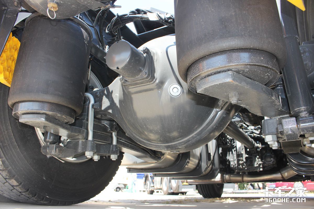 斯堪尼亚牵引车g450落地多少钱,快递公司斯堪尼亚卡车