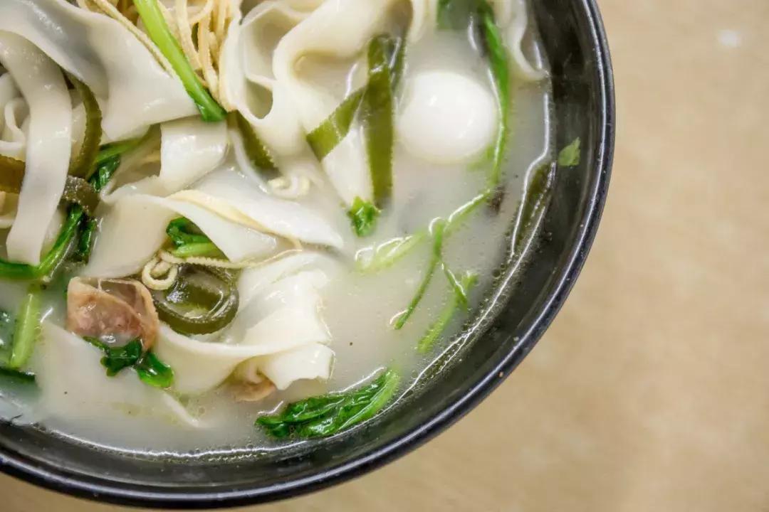 南京板仓街美食龙虾,南京板仓街面馆