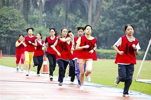 大连最新中考800米女子成绩对照表,中考800米满分诀窍