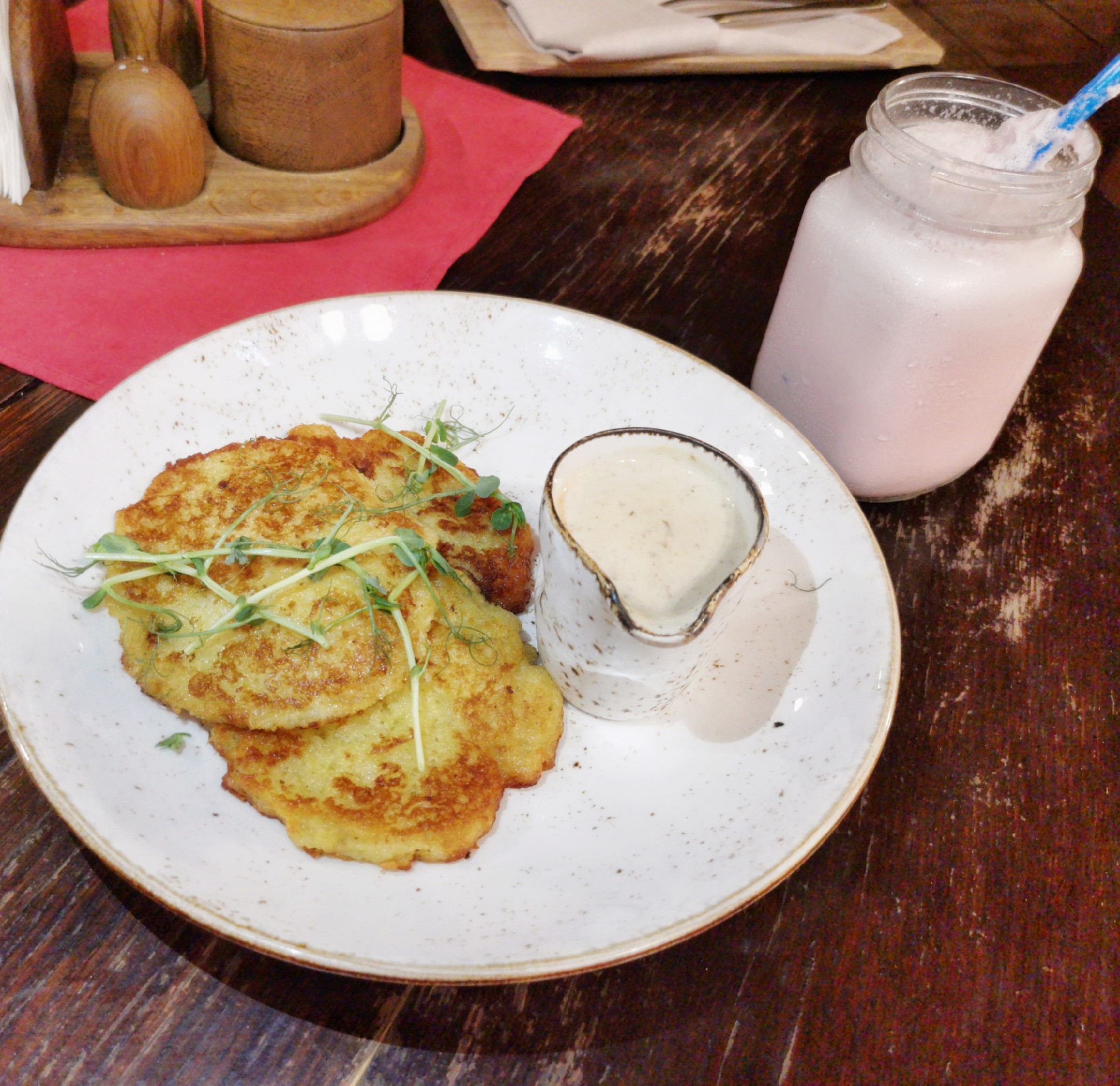 立陶宛维尔纽斯素食地图素披萨五分钟出炉素汉堡无敌美味