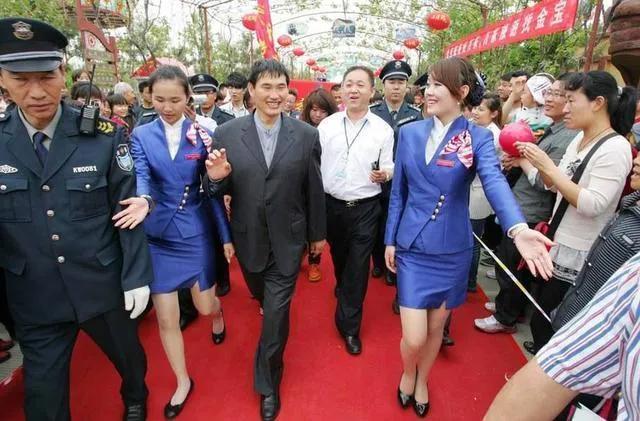 朱之文赚钱有什么用,朱之文唱首歌挣多少钱