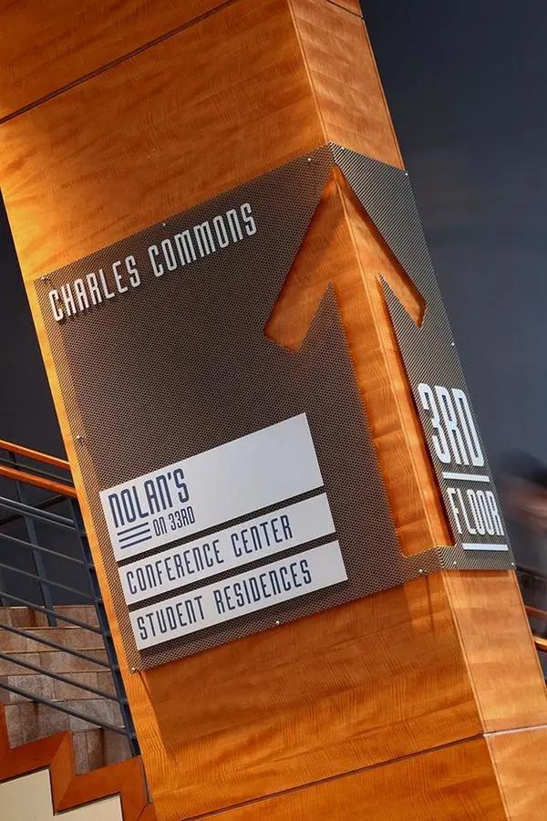 高质量门头招牌标识标牌,国外优秀的门头设计效果图大全