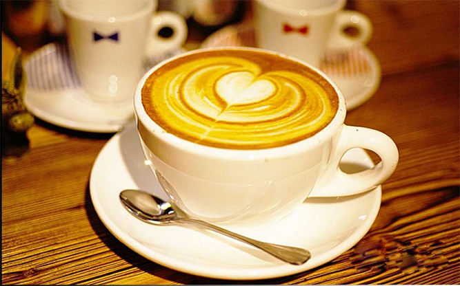 喜好咖啡的朋友注意!头一次听说“咖啡毁眼”?这是真的吗?