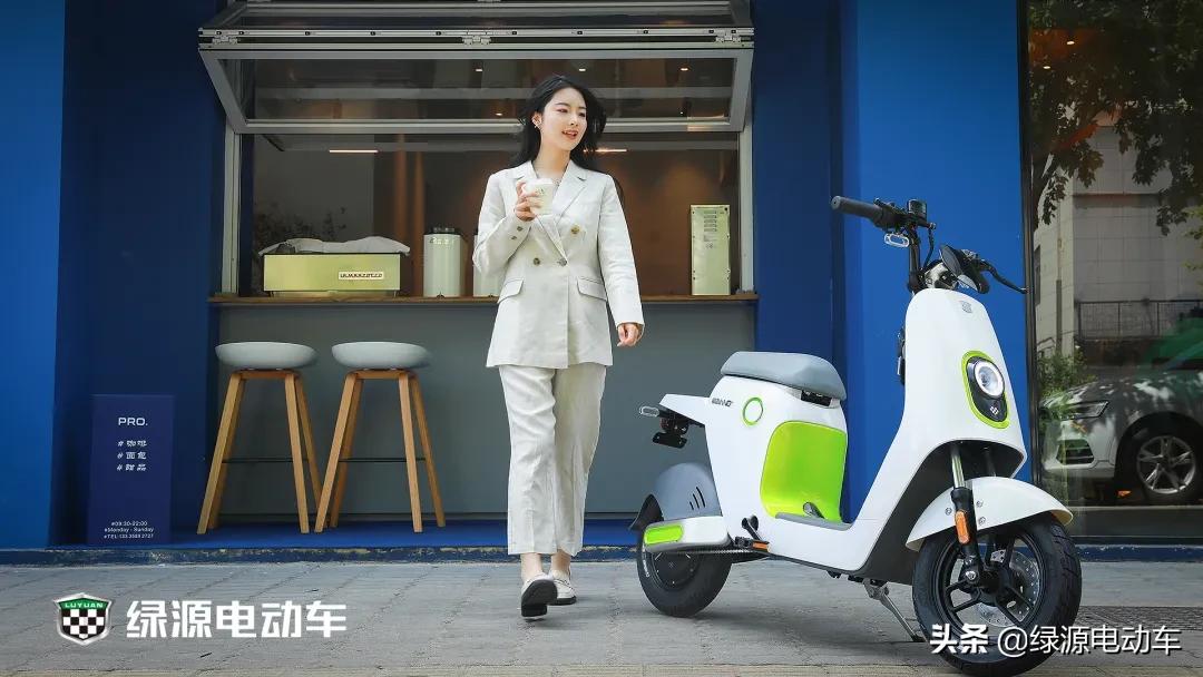 一度电能续航多少公里电车,绿源36v电池充电几小时