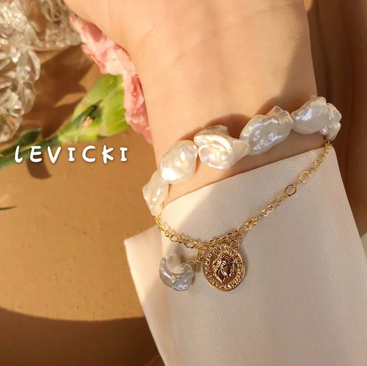 总有一款手链适合你,手链的不同款式