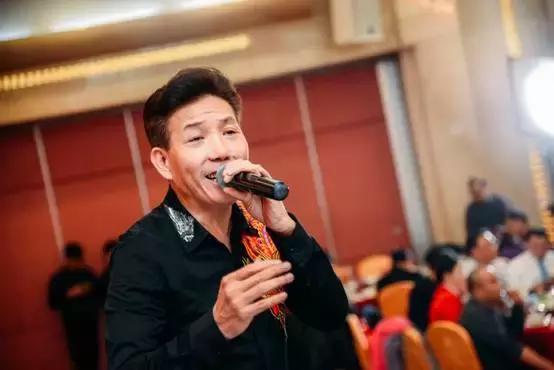 文汇天下，与时俱进，铸新辉煌