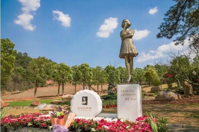 姚贝娜墓碑图片大全,姚贝娜临死之前说的话视频