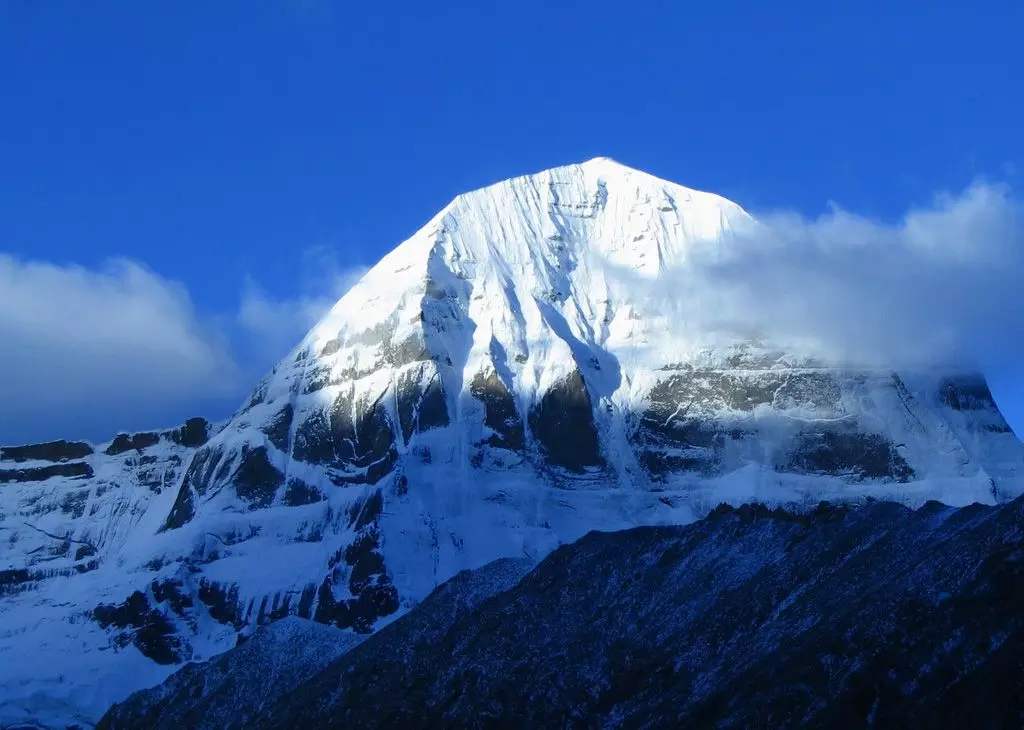 傣族人民的泼水节生活习俗,傣族人过泼水节的习俗