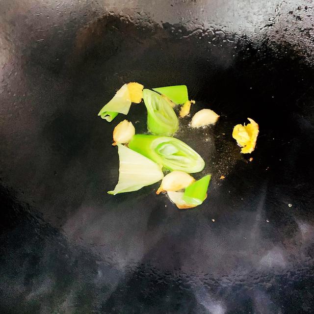 牛腩米粉最正宗的做法,麻辣牛肉米粉汤做法