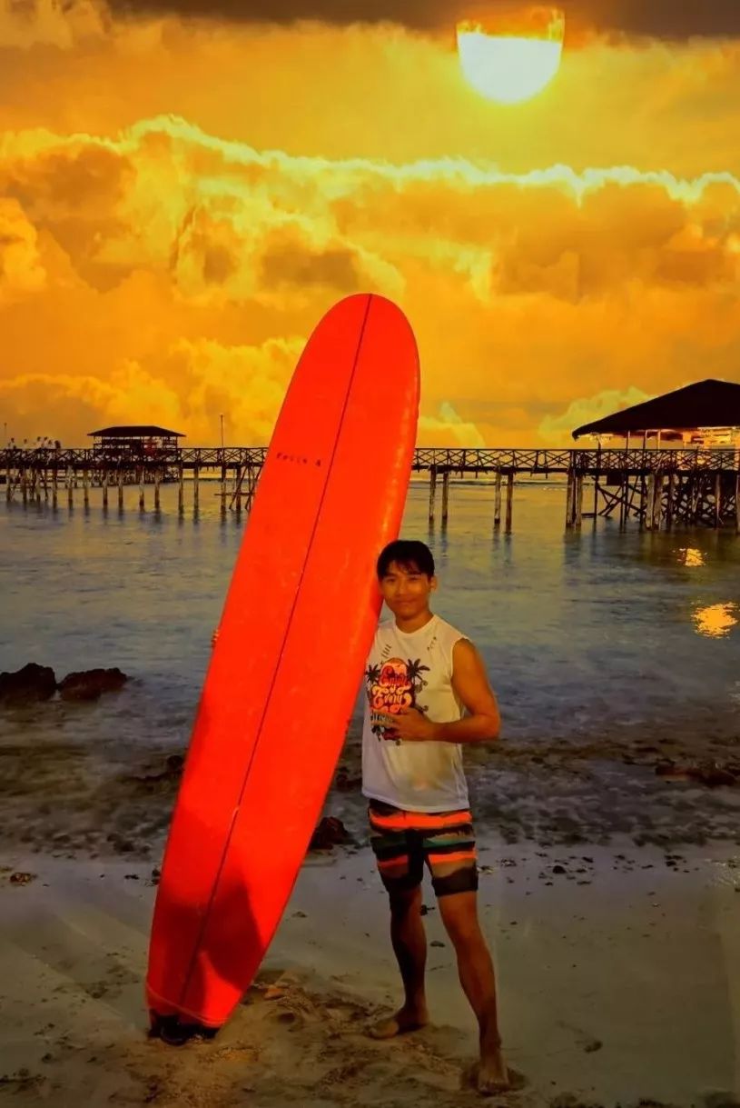 菲律宾冷门景区 (菲律宾锡基霍尔岛冲浪)