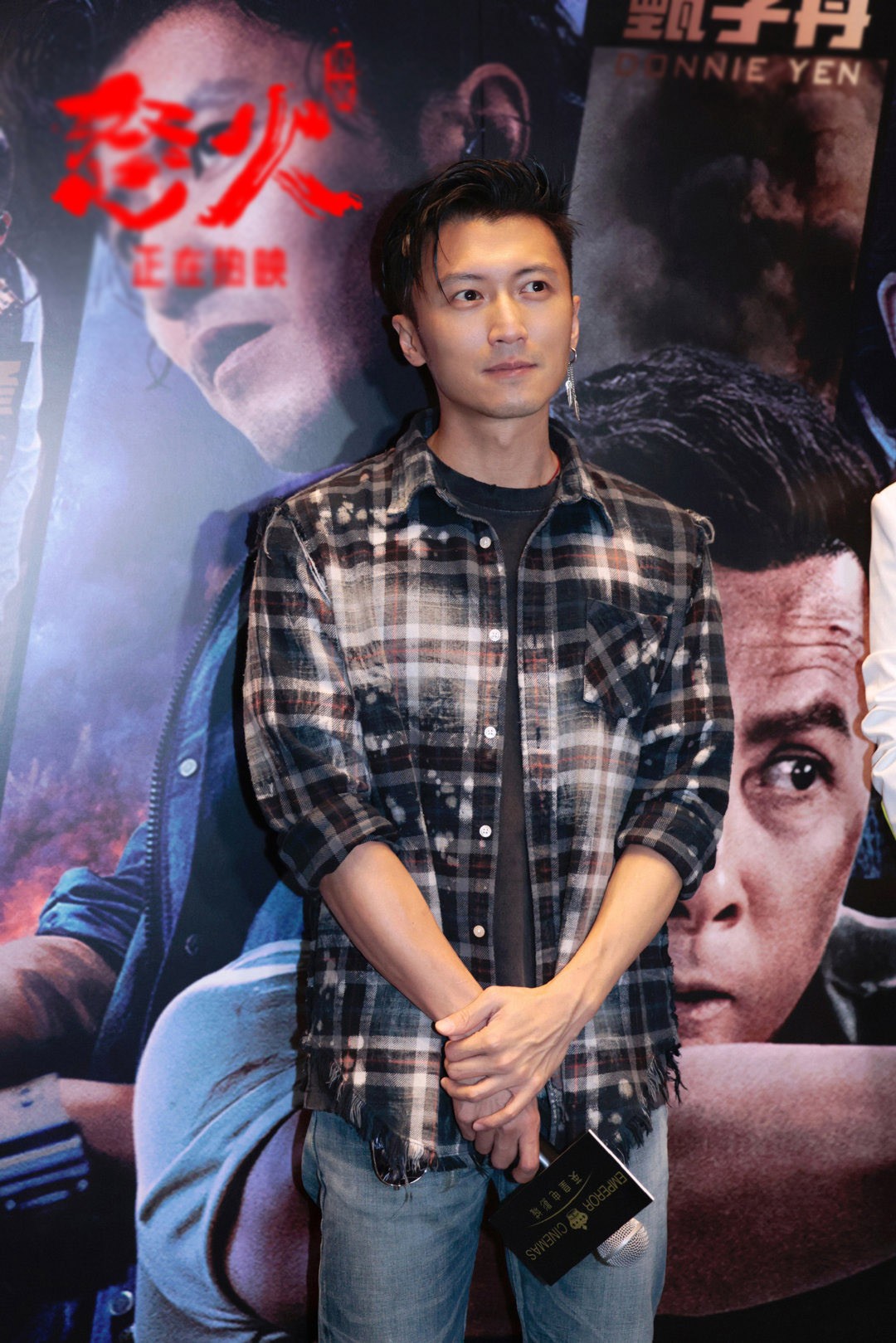 谢霆锋穿搭牛仔裤,谢霆锋复古牛仔穿搭