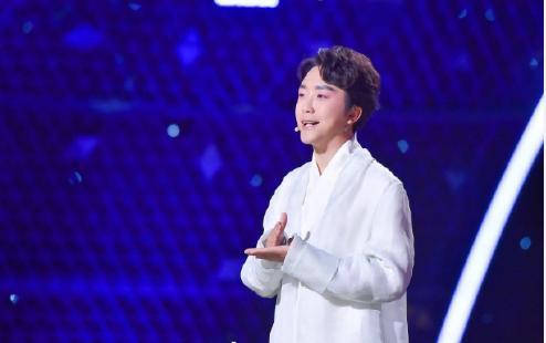 一年内父亲姐姐相继去世！李玉刚悲痛欲绝，自言唯有相思不可医