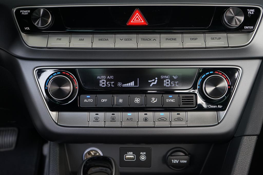 索纳塔九混动智联版测评,索纳塔9插电式混合动力评测