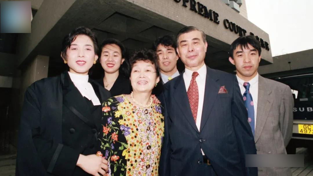 王颖妤李嘉欣,王颖姝和刘銮雄