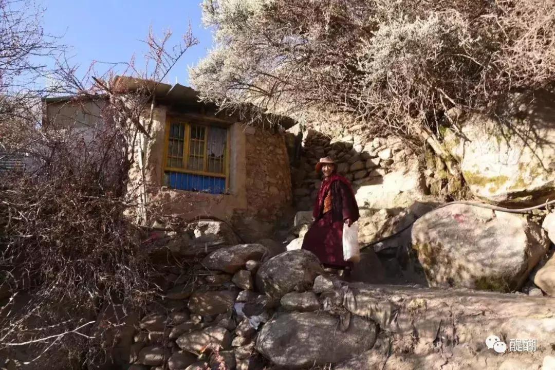 *藏西**隐秘修行圣地：她们悲伤的身世里，为何盛满慈悲？