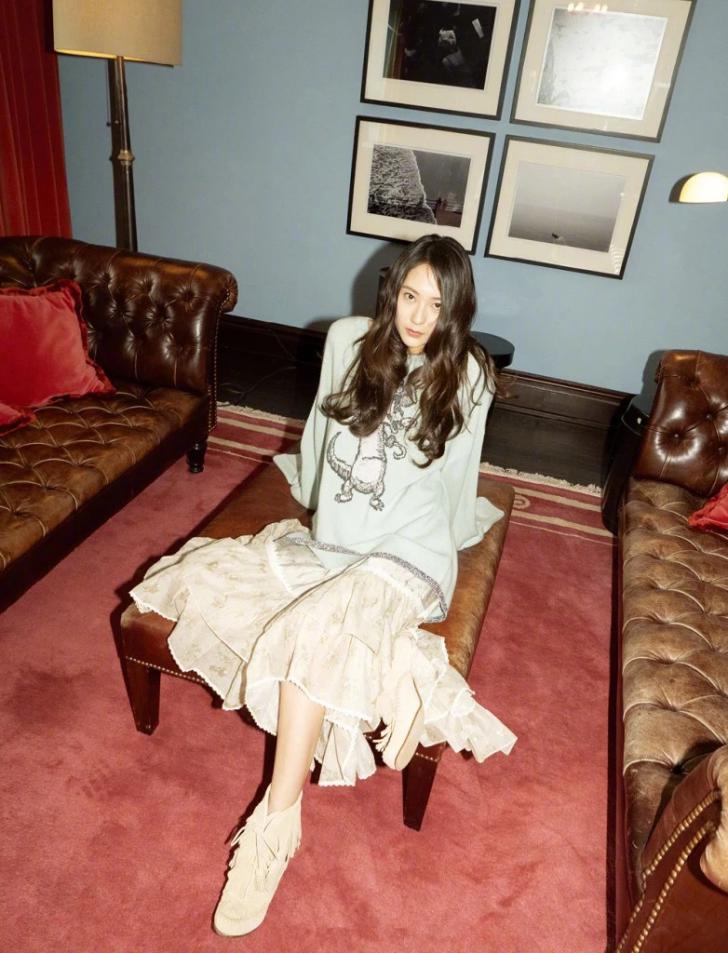 杨幂与倪妮的穿搭,杨幂倪妮穿衣时尚技巧