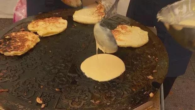 在日本,井盖儿都有美女粉丝团