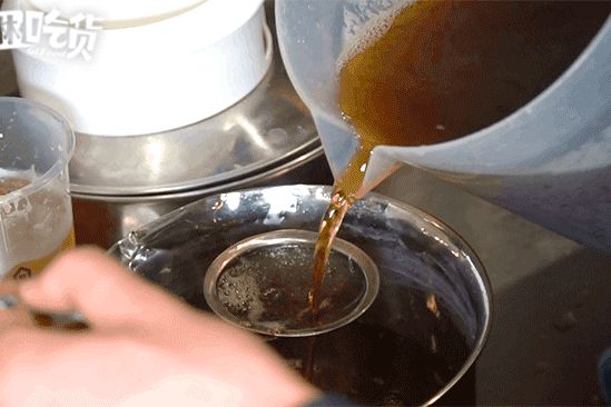 火遍全国的明星茶饮本宫的茶开到桂林了！凭口袋茶掀起了排队潮流