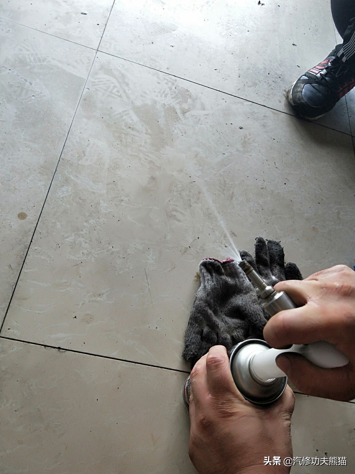 07年奥迪a6轻微烧机油怎么解决,奥迪2007款a6烧机油的原因