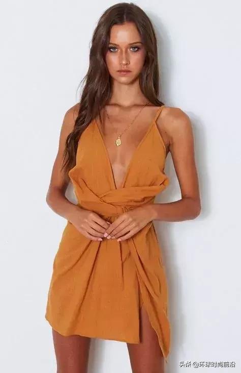 美炸了的吊带裙也挑人，会露才是王者