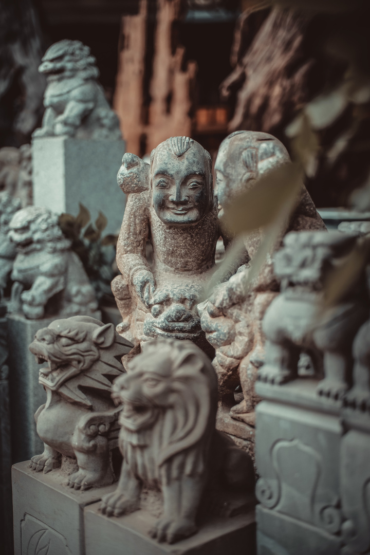 亮佳鸿华二手市场属于成都哪个区,亮佳鸿华二手市场在三环路外吗