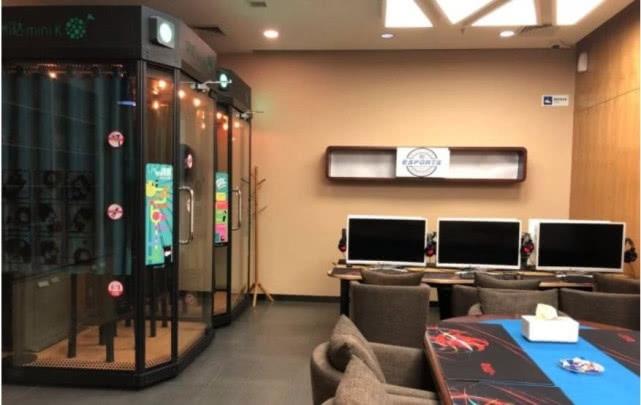 电竞的线下社交，从在网吧买一杯奶茶开始