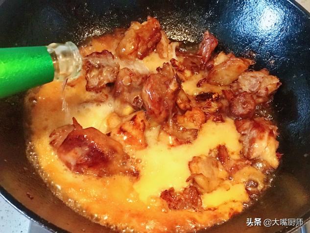 *鸭做**肉时，去腥别再焯水了，大厨教你3步，出锅软嫩鲜香，不腥臊