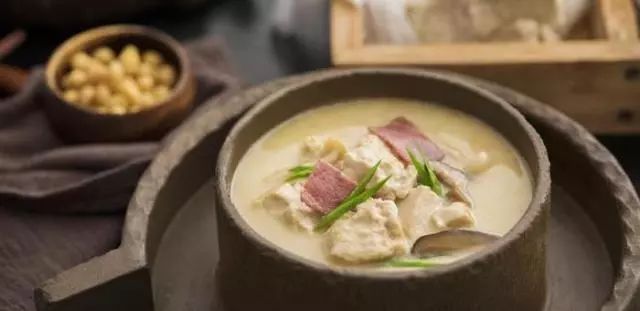 上海美食推荐必吃的餐厅最新,上海最值得去的5家餐厅好吃不贵