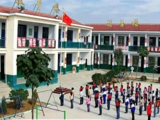 七十年代贫困农民图片,七十年代农民修梯田图片