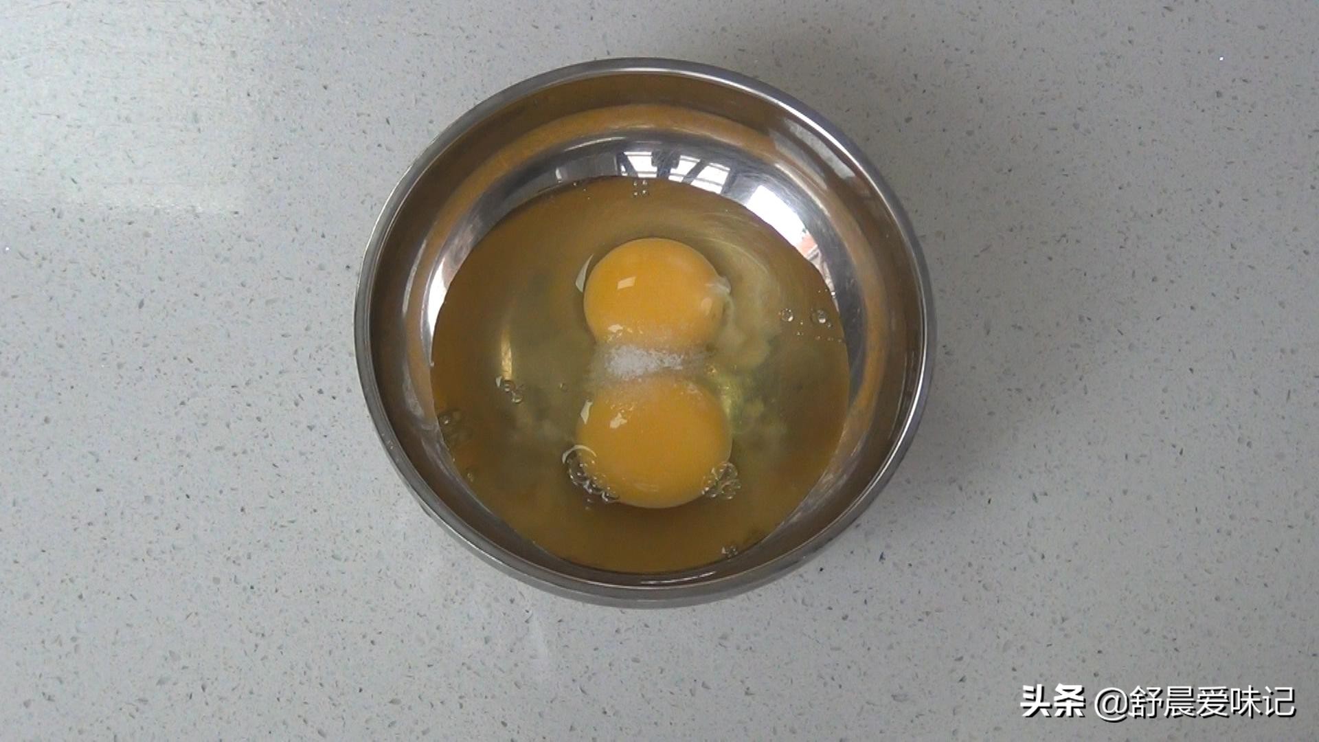 凉拌西兰花的最简单的家常做法,凉拌西兰花最好吃简单的做法