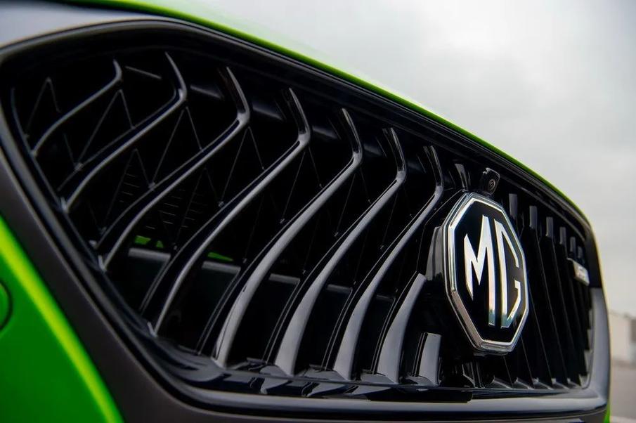 名爵6豪华版颜色改装效果图,名爵6自动trophy豪华版