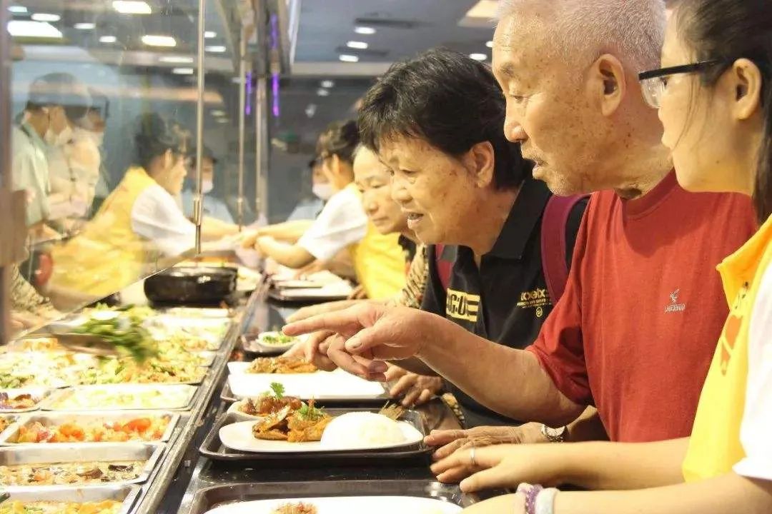 天津人吃饭有多讲究,天津人吃饭很讲究的