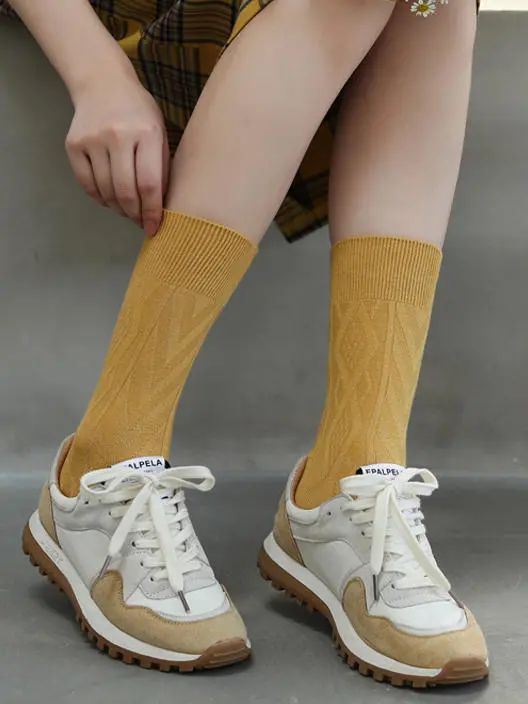 秋冬不露脚踝穿法火了,今年冬天流行九分裤露脚踝穿法