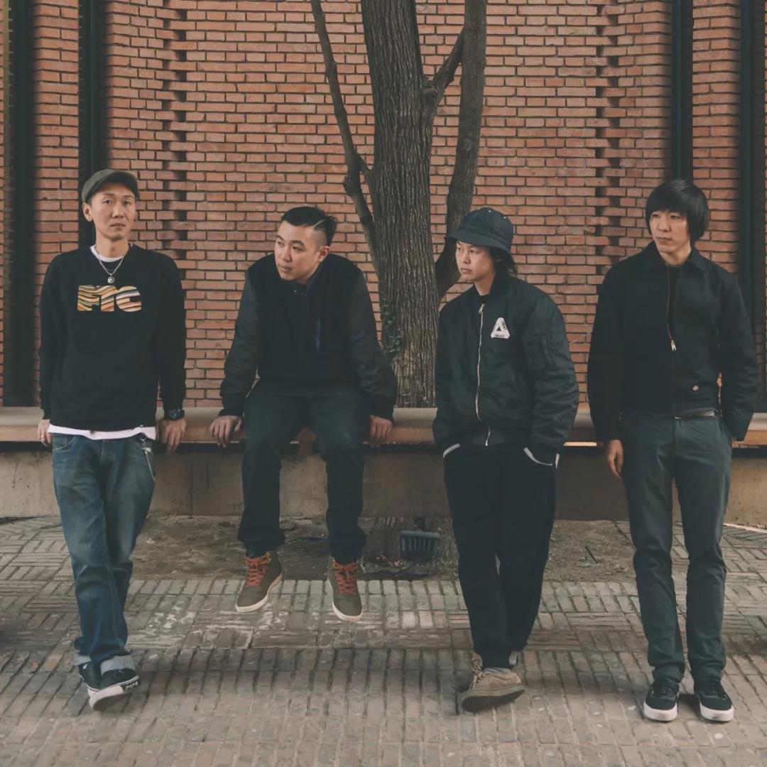 上海草莓基地挖草莓苗,超级草莓上海