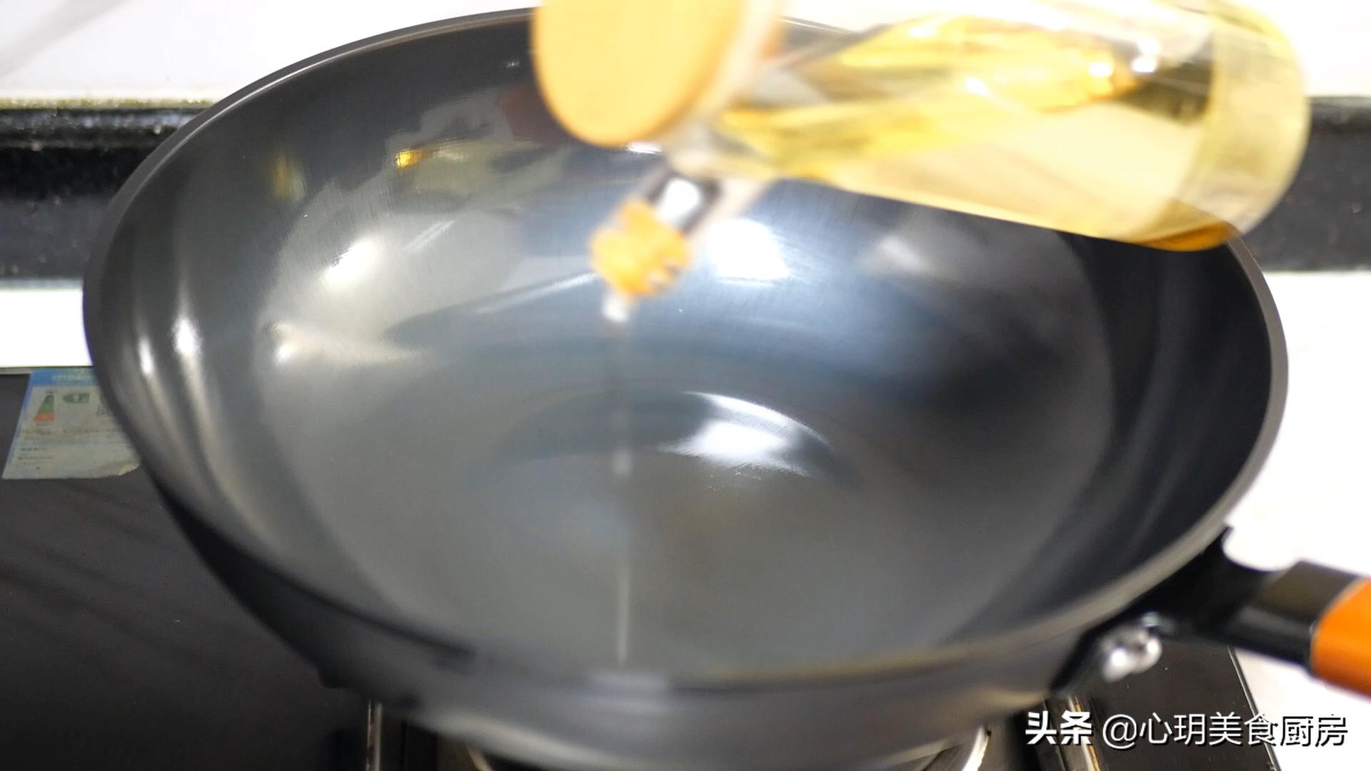 铁锅第二次开锅的正确方法不粘锅,生铁锅开锅正确方法不粘锅