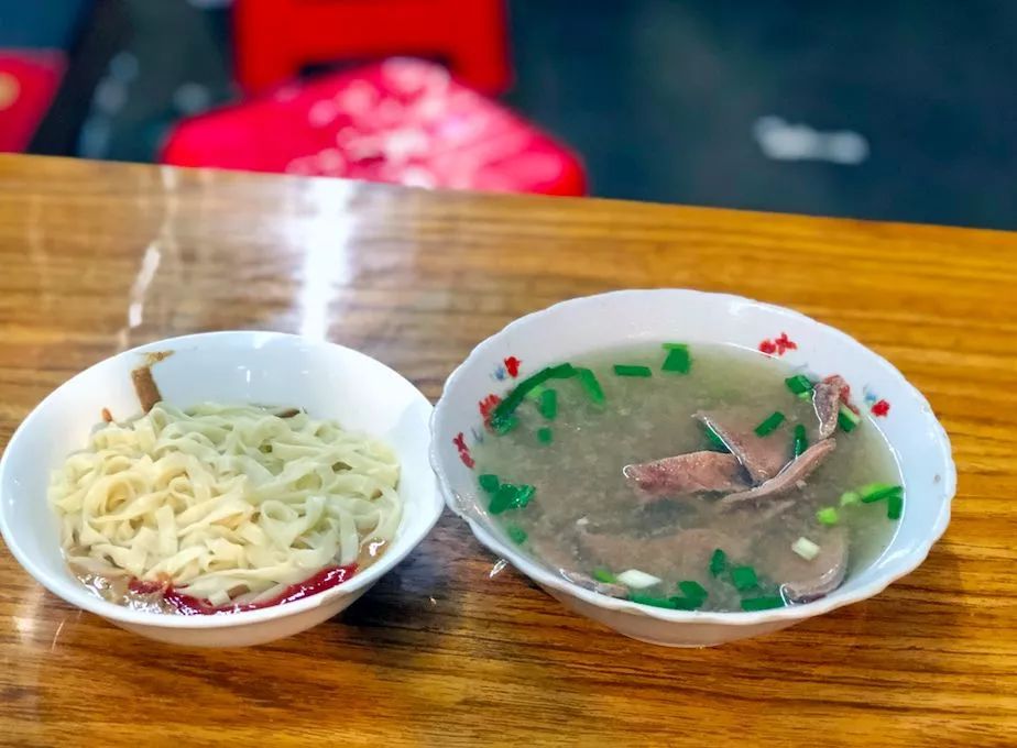 没事千万别去八市！厦门90后姑娘冒雨带着两百块来这里，结果...