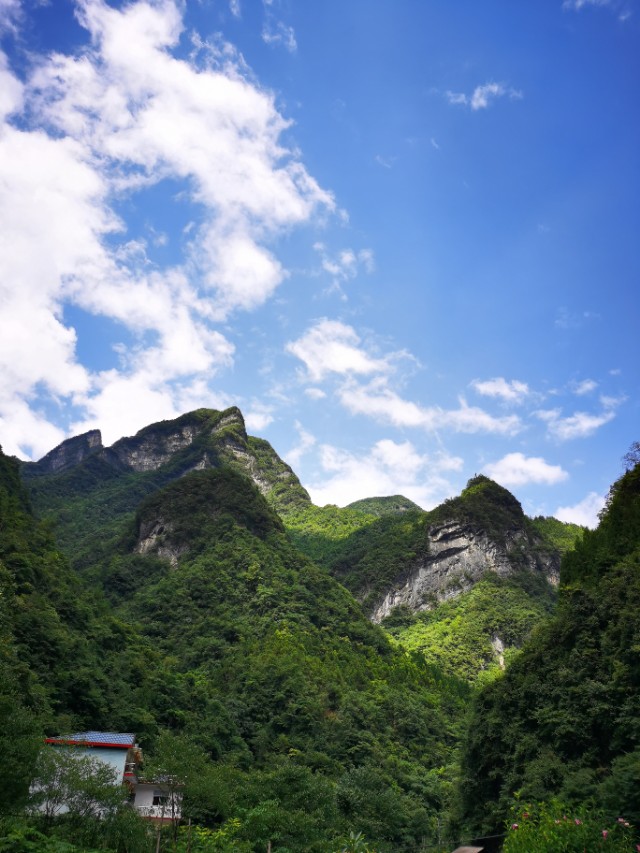 宜昌五峰晚上旅游攻略,宜昌五峰三日游景区旅游攻略