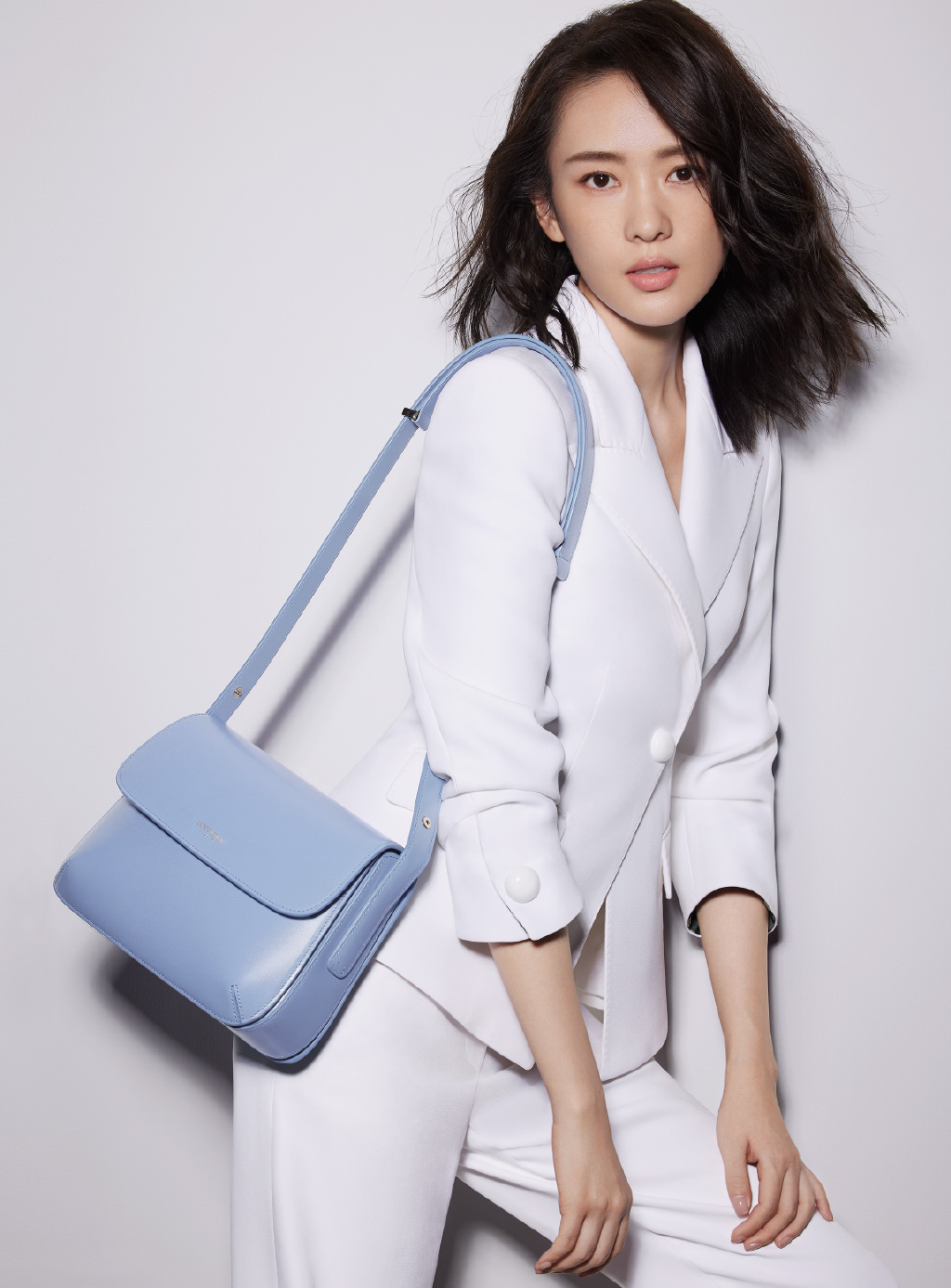 阿玛尼服饰档次高还是手表档次高,阿玛尼是什么档次手表