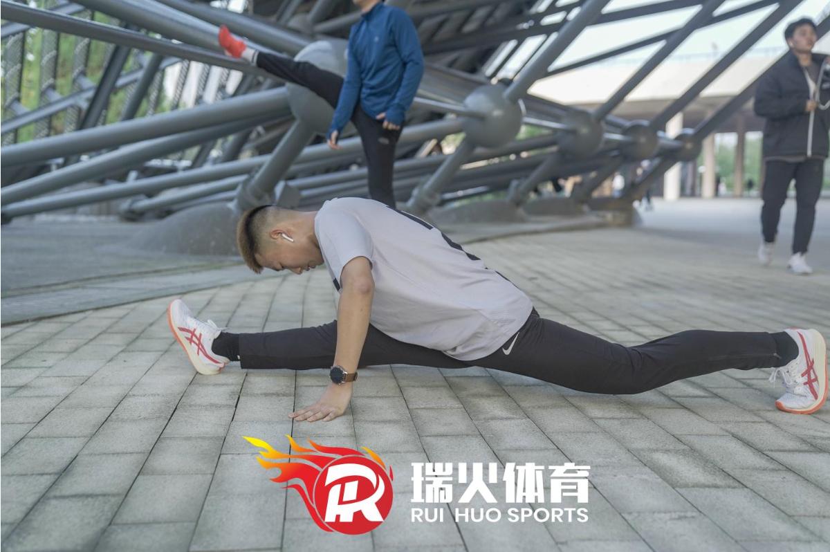 锻炼完肚子疼腿疼怎么缓解,体育锻炼完后腿疼怎么缓解