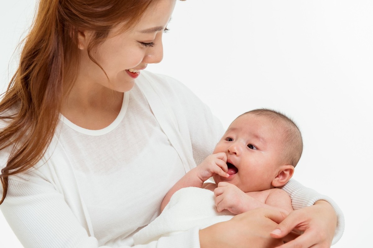 宝宝脚趾长怎么办,宝宝多长了一个小脚趾怎么办