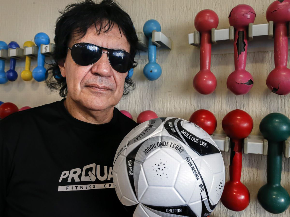 不会踢球的世界名帅,能真正称得上球王的足球运动员