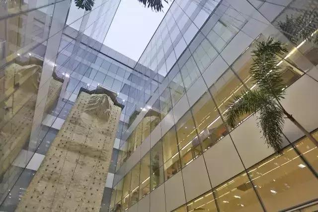 在百度工作年纪大了会失业吗,在百度工作经常出差好吗