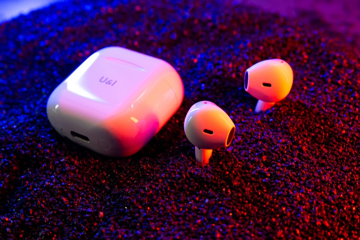 无感佩戴+HiFi音质组合,UI由我Mini上手体验